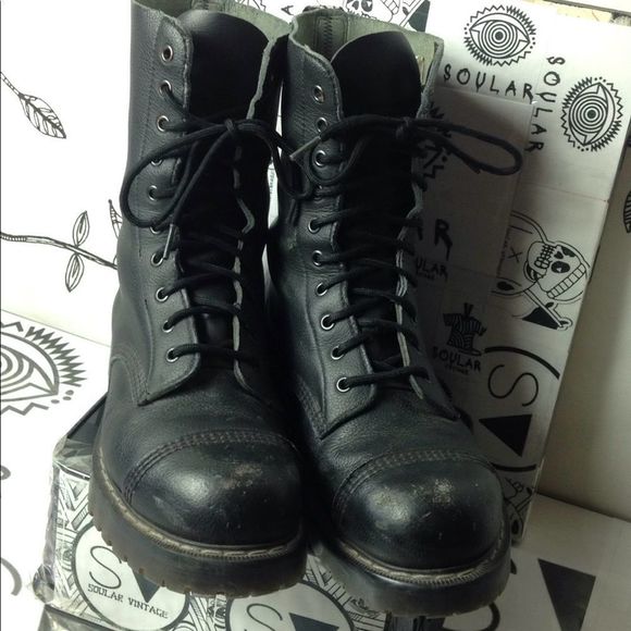 Black Men's Combat Boots 10eye vegan leather - Picture 5 of 11